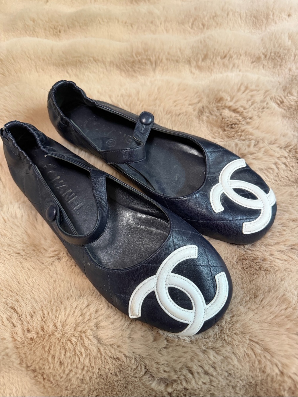 Authentic Chanel Navy Quilted Leather CC Mary Jane Flats EU 37 - Picture 14 of 16